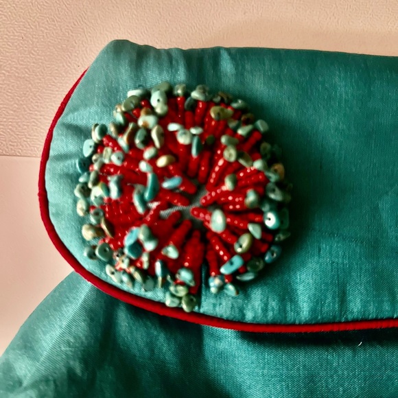 Shiraleah soft sturdy satin clutch with beading detail - Picture 3 of 6